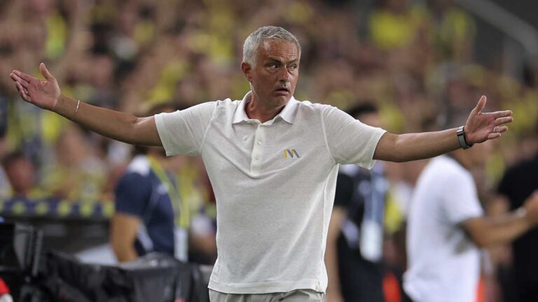 Mourinho y el Fenerbahçe quedan fuera de la Champions League