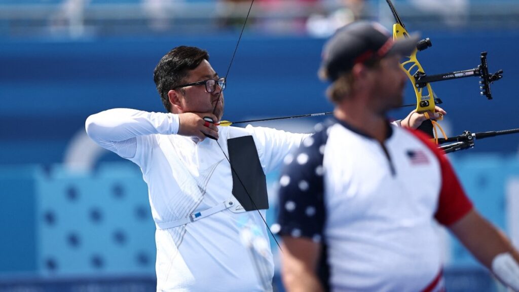 ¡Oro en la última flecha! Kim Woojin confirma el doblete de Corea del Sur en tiro con arco individual