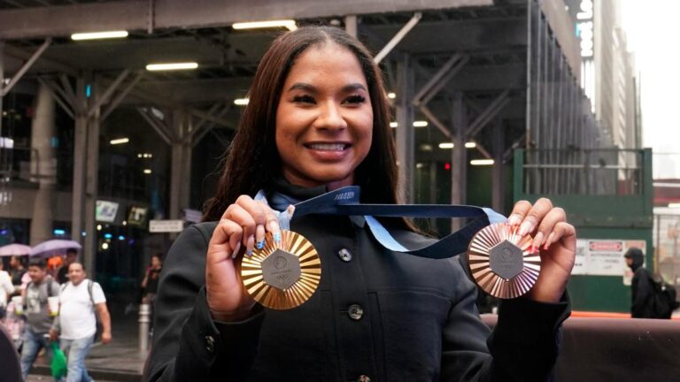 Jordan Chiles tendrá que devolver medalla de bronce en gimnasia tras fallo del TAS