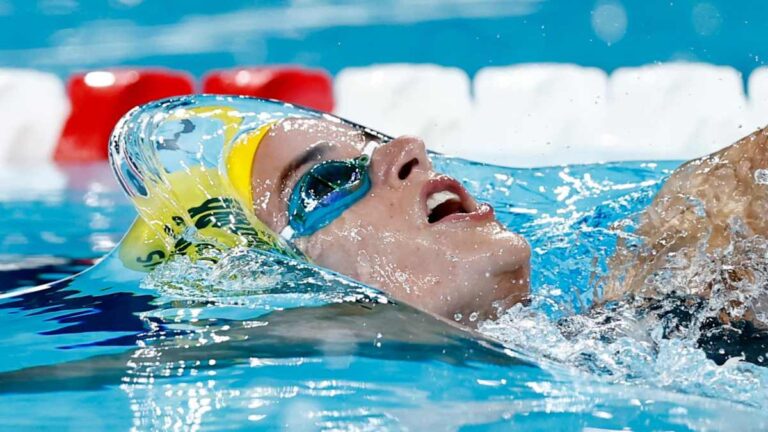 Highlights de natación en Paris 2024: Resultado de las preliminares 200m dorso femenil