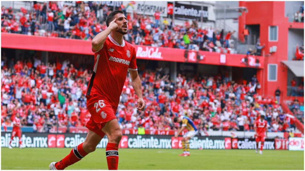 Paulinho celebra gol y victoria del Toluca | Imago7