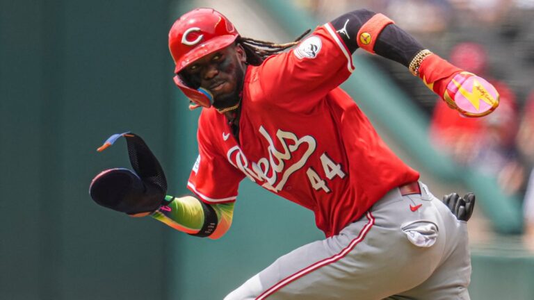 ¡Elly de la Cruz hace historia! Pega jonrón y llega a 60 robos en el triunfo de Reds sobre Blue Jays