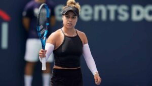 Renata Zarazúa cae de pie ante Aryna Sabalenka en la segunda ronda del Brisbane International