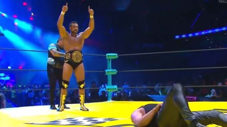 Alberto El Patrón se erige nuevo Megacampeón de AAA en Triplemanía XXXII