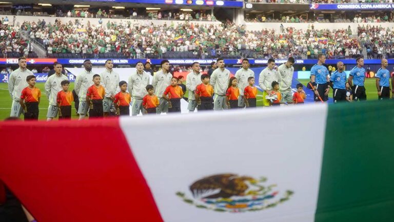 La selección mexicana enfrentaría al Valencia en el Estadio Cuauhtémoc