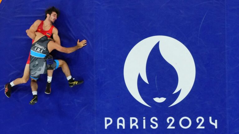 Highlights de lucha en Paris 2024: Resultado de las semifinales de la prueba grecorromana 67 kg y 87 kg varonil