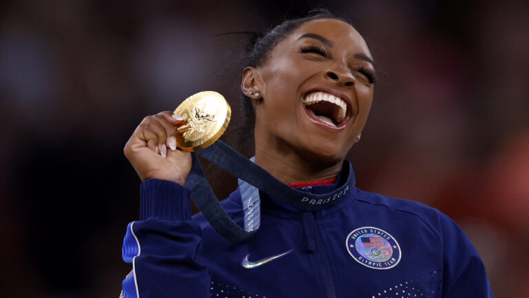 ¡Séptimo oro! Simone Biles reina la final de salto de la gimnasia artística de Paris 2024