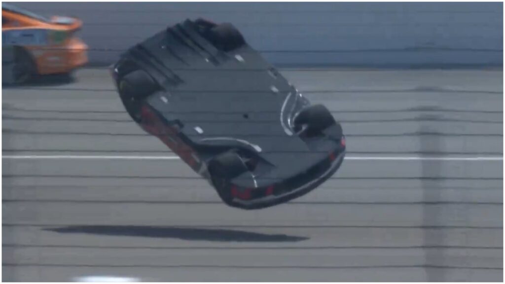 Terrible accidente en la Nascar | Captura de Pantalla