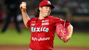 Trevor Bauer regresa y los Diablos Rojos están a un paso de barrer la serie ante Leones de Yucatán