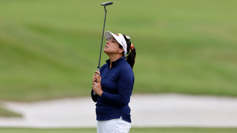 María José Uribe se ‘desploma’ en la ronda final del golf de Paris 2024 y Lydia Ko se lleva el oro