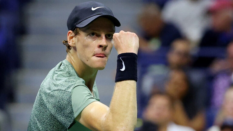 Jannik Sinner cumple con el pronóstico de eliminar a Daniil Medvedev y meterse a su primera semifinal del US Open