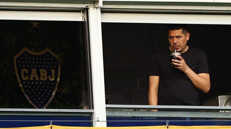 El posible histórico manager y nuevo Dt para Boca: ¿El par de ases de Riquelme?