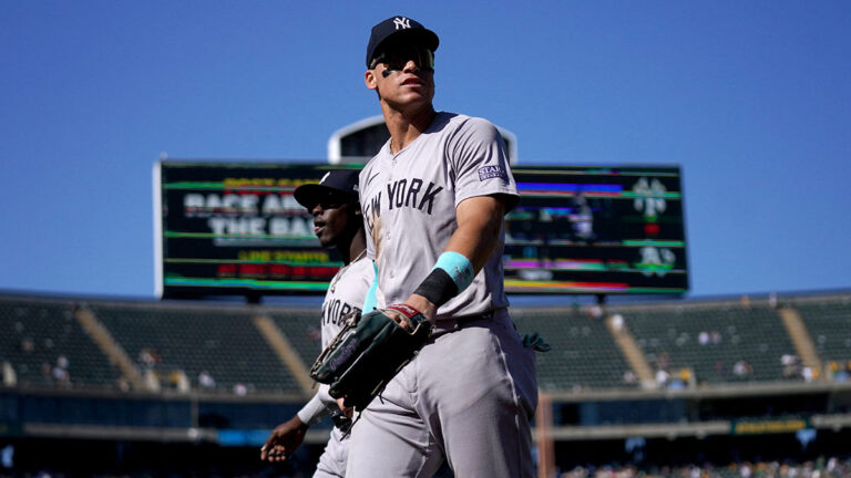 ¡Aaron Judge sigue en plan grande! Consigue su home run 55 en la temporada para que Yankees derrote y barra a Athletics