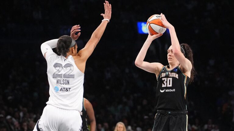 Breanna Stewart logra 34 puntos y le da la ventaja al Liberty en la serie ante las Aces