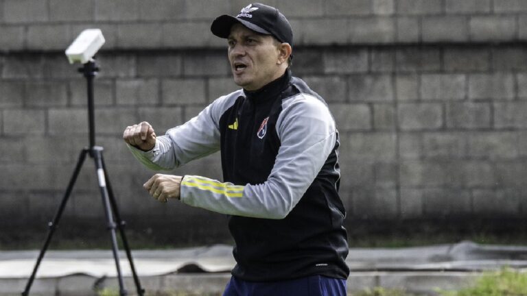 Alejandro Restrepo se ve obligado a darle prioridad a la Copa Sudamericana