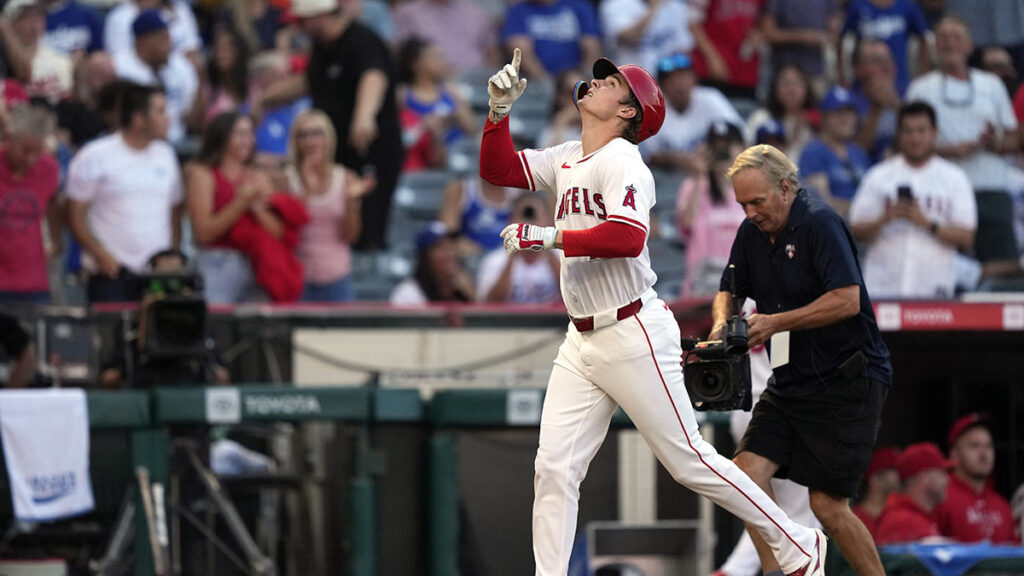 Los Angels propinan paliza a los Dodgers