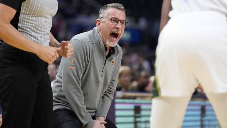 Tras campaña desastrosa Las Angeles Sparks anuncian la salida del entrenador Curt Miller