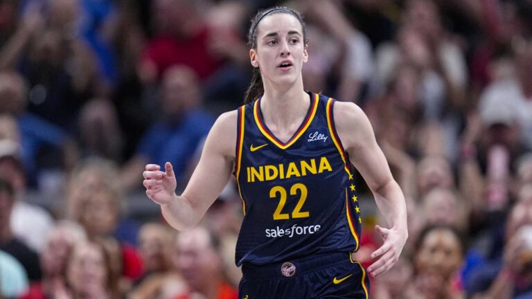 Caitlin Clark sigue haciendo historia: rompe récord de más puntos para una novata en la WNBA