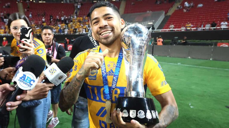 Javier Aquino jugará 10 Años en Tigres: “Me siento privilegiado y afortunado”