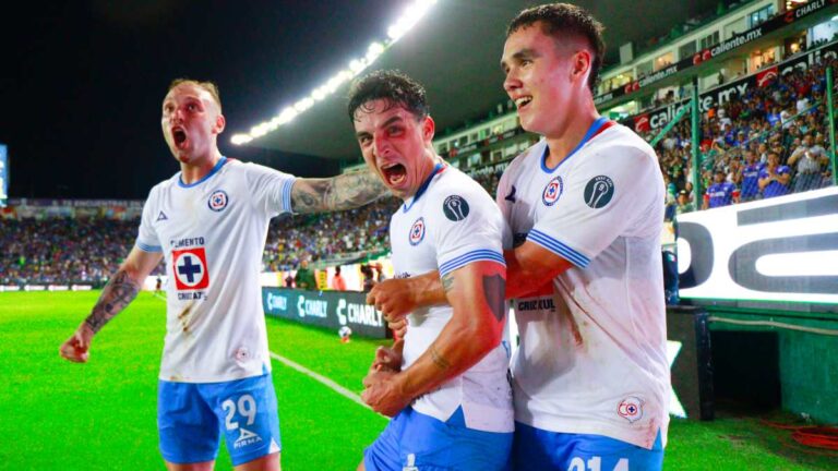 Cruz Azul rescata la victoria ante León y toma el liderato del Apertura 2024