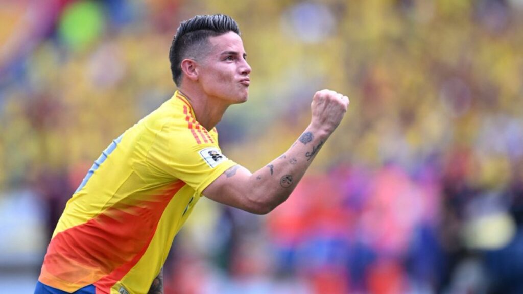 James Rodríguez celebrando con Colombia.