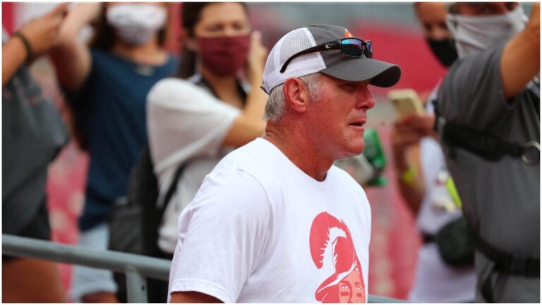 Brett Favre y las leyendas del deporte que han padecido Parkinson