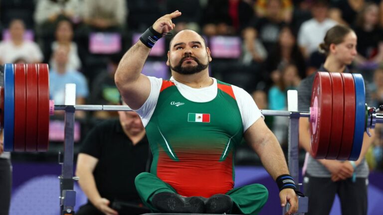 José de Jesús Castillo le da a México medalla de bronce en el para powerlifting -107 kg varonil