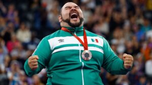 José de Jesús Castillo le da a México medalla de bronce en el para powerlifting -107 kg varonil