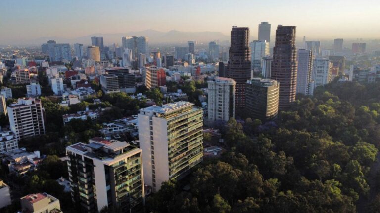 Simulacro Nacional: ¿Qué debes hacer si te encuentras en un edificio alto durante un sismo?