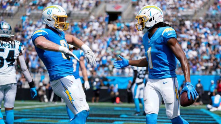 Chargers le pasan por encima a Panthers para continuar invictos en la temporada NFL