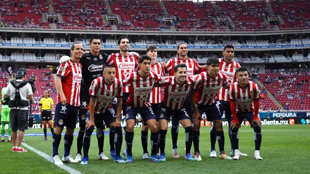 Chivas podría salir con esta alineación para enfrentar al América