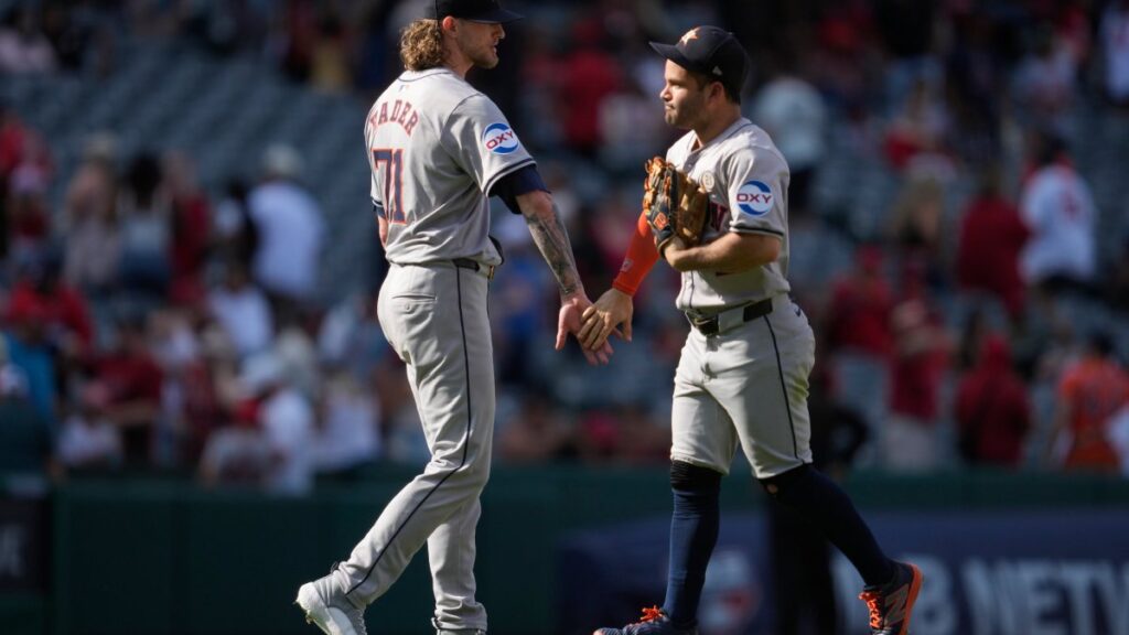 Ronel Blanco lanza seis entradas 'en blanco' y le da la victoria a Astros que barren a los Angels