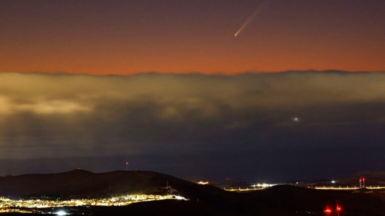 Cometa del siglo: Cuándo pasará y cómo podrás ver el evento astronómico del Tsuchinshan-ATLAS