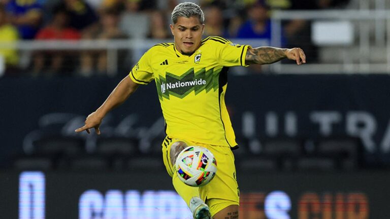 Cucho Hernández saca su magia y marca un golazo con el Columbus Crew