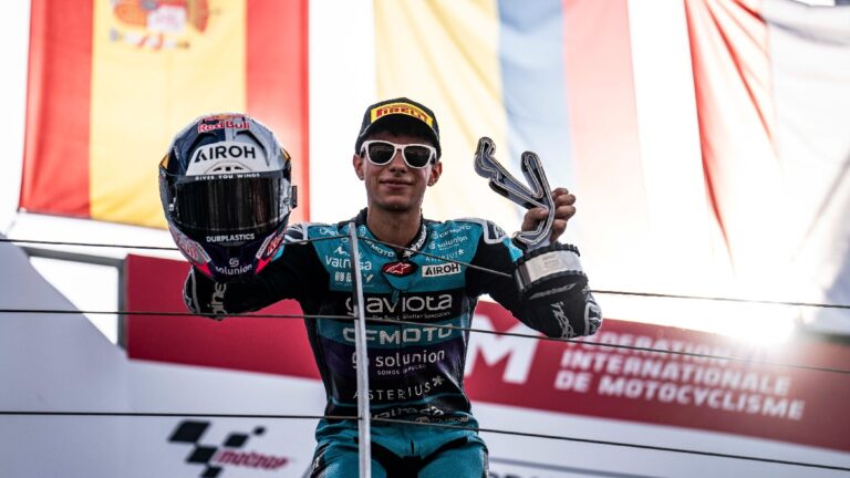 Día histórico para Colombia: David Alonso gana el GP de Japón y es campeón mundial del Moto3