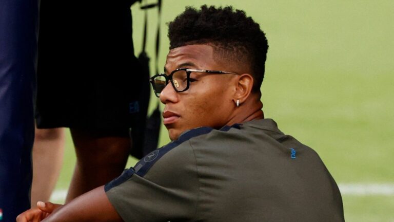 David Neres, víctima de asalto a mano armada tras victoria del Napoli sobre el Parma