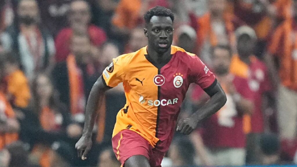 Dávinson Sánchez debutó en la Europa League / Foto:@GalatasaraySK