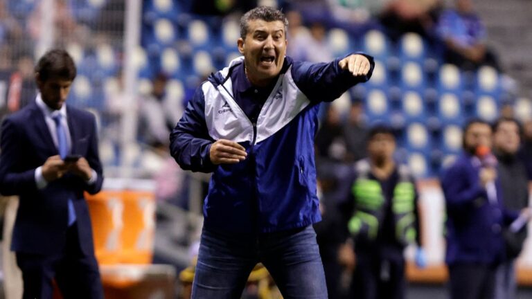 Chepo de la Torre pide a su equipo analizar sus errores tras derrota ante Pachuca