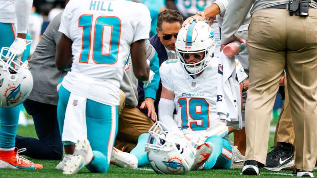 Los Dolphins pierden a otro QB | Joe Nicholson-Imagn Images