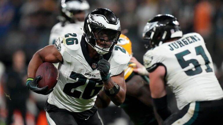 Saquon Barkley cumple con un debut soñado en los Eagles derrotando a Packers en Brasil