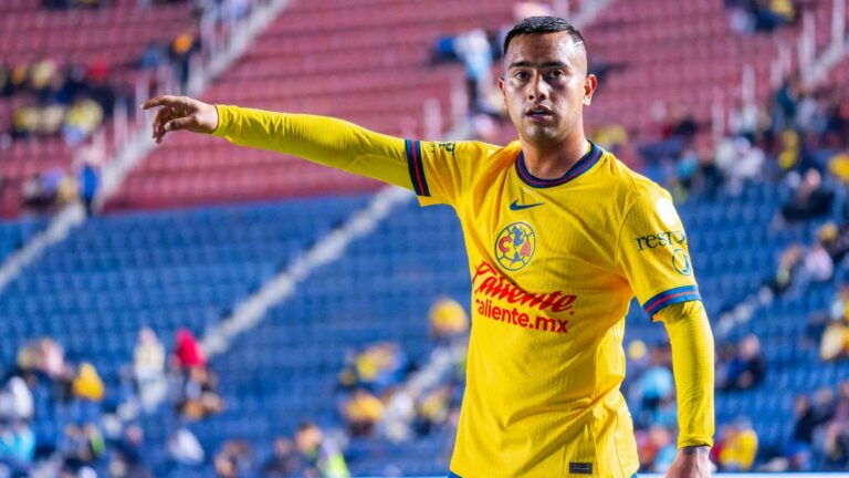 ¡Problemas en Coapa! Erick Sánchez, operado por apendicitis