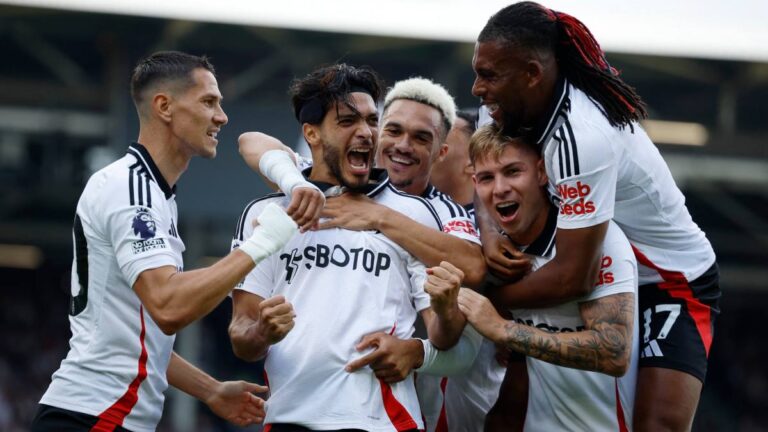 Raúl Jiménez lidera el triunfo del Fulham sobre Newcastle con un golazo en la Premier League