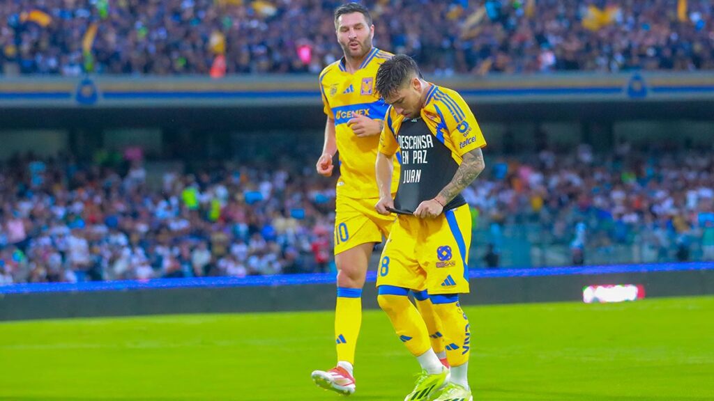 Fernando Gorriarán celebra el gol ante Pumas