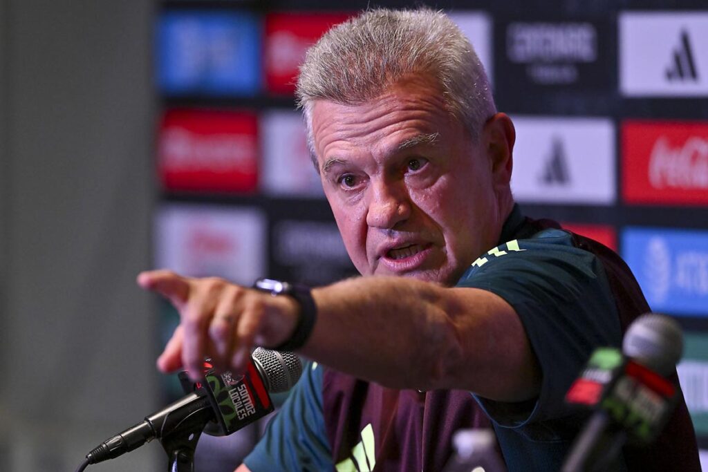 Javier Aguirre anuncia al Tala Rangel, a Luis Romo y a Santiago Giménez como titulares ante Nueva Zelanda