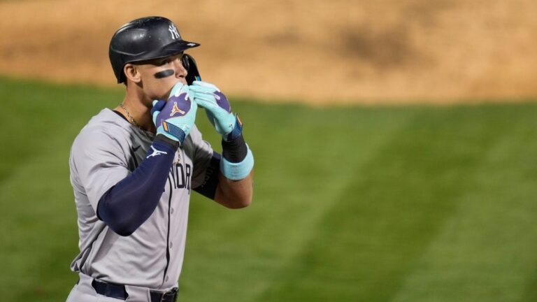 ¡Llegó el 54! Aaron Judge se vuela la barda en la paliza sobre Oakland