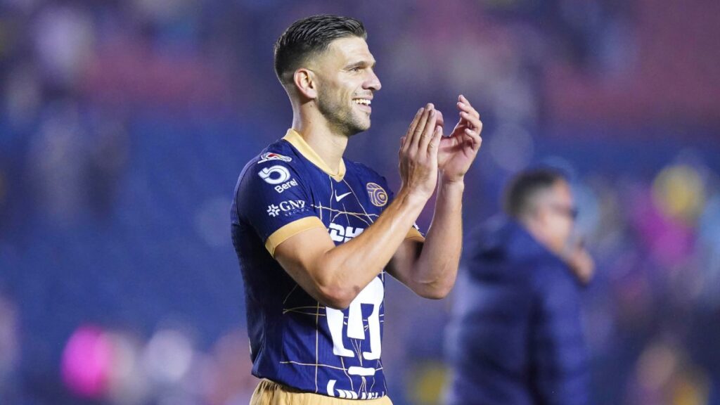 Lisandro Magallán después de la victoria de Pumas