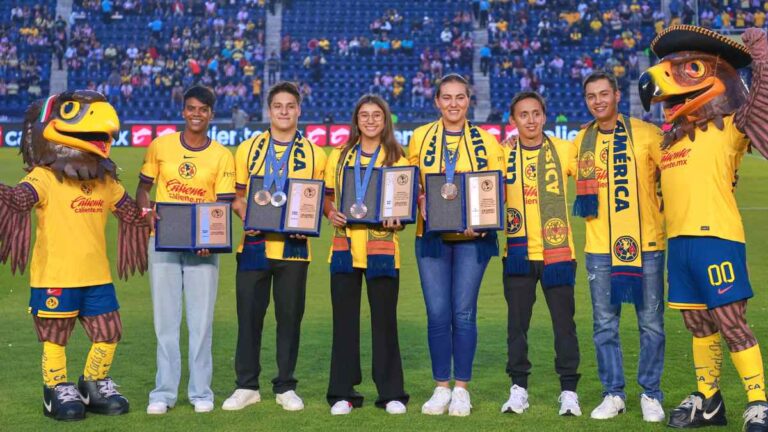 ¡El bicampeón reconoce la grandeza! América rinde homenaje a medallistas mexicanos de Paris 2024