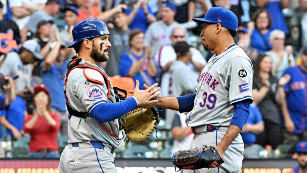 Mets en festejo de victoria ante Brewers