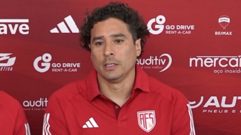 Memo Ochoa reitera su deseo de ir al Mundial 2026 tras llegar a Portugal: “Todavía puedo aportar mucho al equipo”