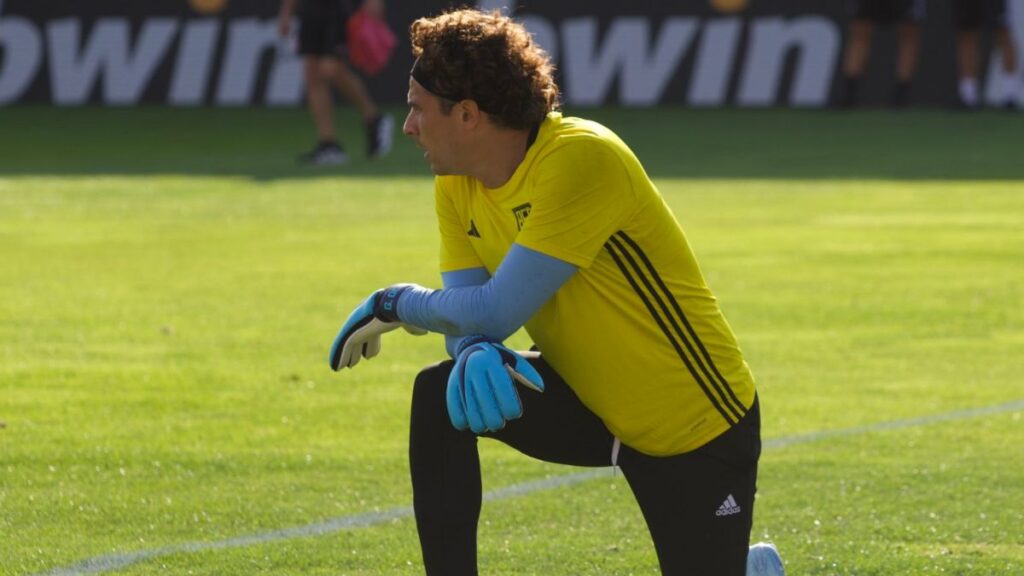 Ochoa sale como capitán del AVS | @afs_viladasaves